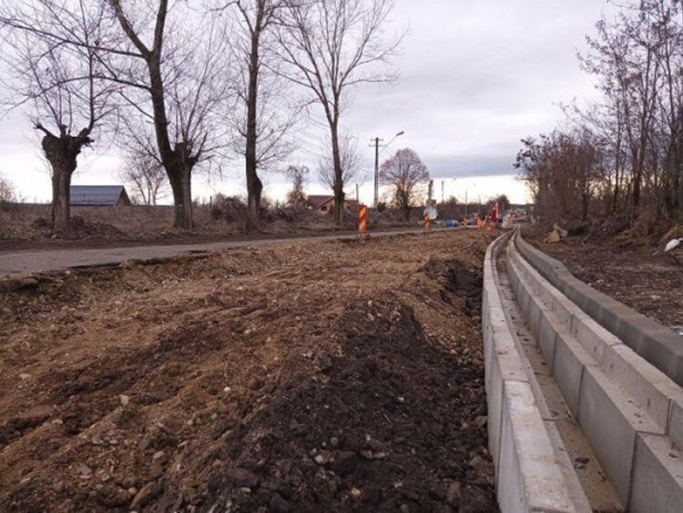 La Moreni a fost emis ordinul de reîncepere a lucrărilor de modernizare şi reabilitare pe Strada 22 Decembrie!