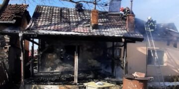 Incendiu violent la Priseaca!