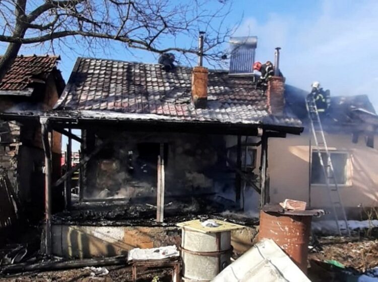Incendiu violent la Priseaca!