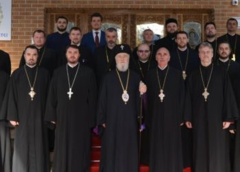 Întru mulți ani, ÎPS Voastră! – Un om, o istorie sau despre renașterea gloriei voievodale!