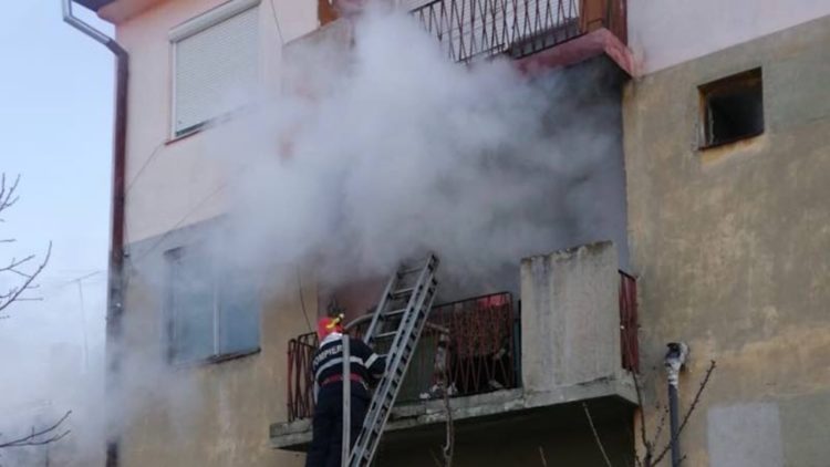 Incendiu violent într-un apartament de pe șoseaua I. L. Caragiale!