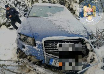 Un autoturism a fost găsit într-o râpă în apropiere de Cabana Dichiu!