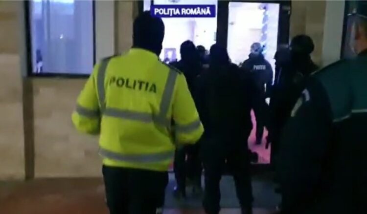 Un majorat cu 44 de persoane a fost oprit în comuna Băleni!