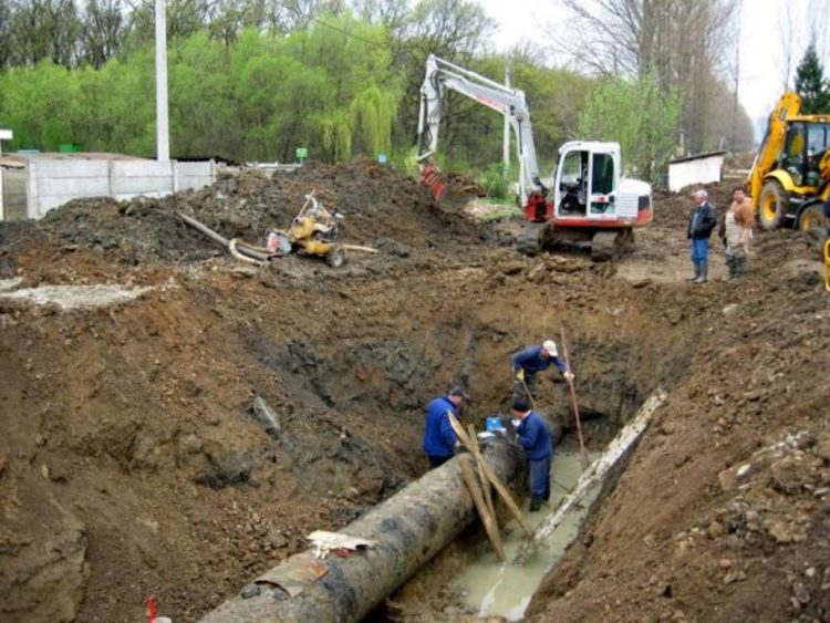 Au fost scoase la licitație primele 17 lucrări din cel mai mare proiect european de apă-canal din Dâmbovița!