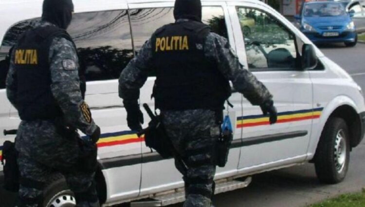 Pensionari falși prinși că au obținut credite de peste 2 milioane de lei!