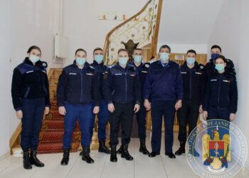 Opt studenți ai Academiei de Poliție din București sunt în practică la Jandarmeria Dâmbovița!