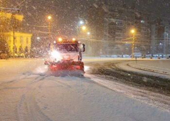 Administrația locală targovișteană a desfășurat activități de deszăpezire!