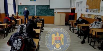 Jandarmii dâmbovițeni au continuat acțiunile de prevenire în rândul elevilor!
