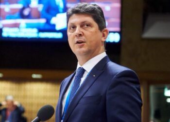 Senatorul Titus Corlățean le cere guvernanților să folosească finanțarea europeană pentru DN 71!