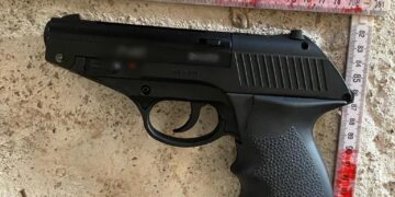 Percheziții la un bărbat ce deținea ilegal o armă de foc adusă din Spania!