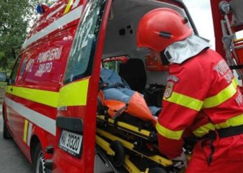 Un bărbat de 39 de ani a murit prins sub zidul unei case!