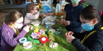 Mărțișoare confecționate de tinerii Parohiei Geangoești!