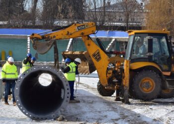 Continuă lucrările la stadionul „Eugen Popescu”!