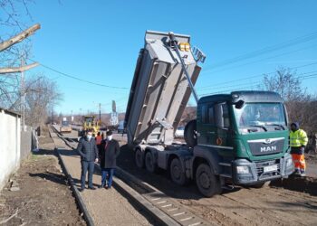 Lucrările de pe străzile Municipiului Moreni continuă într-un ritm susținut!