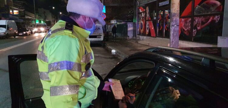 Amenzi de 17.000 de lei pentru neportul măștii de protecție!