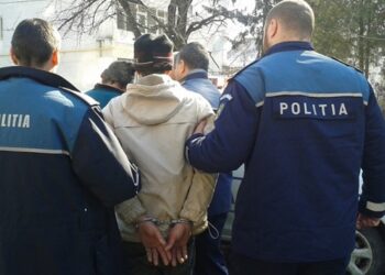 Patru tineri au fost reținuți pentru comiterea infracțiunilor de lovire sau alte violențe!