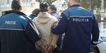 Patru tineri au fost reținuți pentru comiterea infracțiunilor de lovire sau alte violențe!