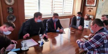 A fost semnat contractul pentru modernizarea Spitalului Orășenesc Pucioasa!