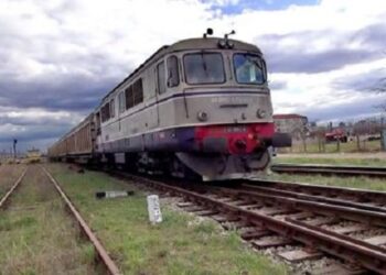 Coliziune între un tren și un autoturism!