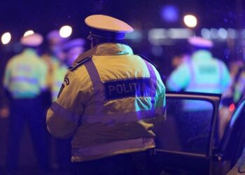 Aniversare cu 11 invitați spartă de polițiști la Aninoasa!