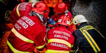 O casă din orașul Fieni a fost cuprinsă de flăcări!