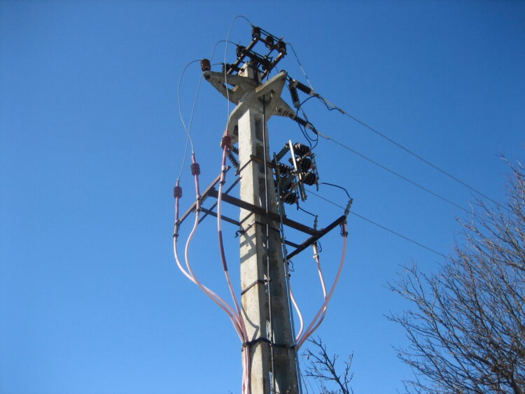 UN BARBAT DIN TÂRGOVISTE A SFÂRȘIT ELECTROCUTAT