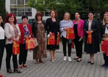 Zâmbetele copiilor ne-au făcut ziua mai frumoasă tuturor! -Carmen Holban