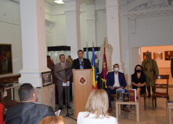 Simpozion dedicat Zilei Eroilor
