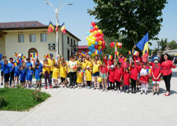 DRAPELUL – simbolul național al românilor de pretutindeni
