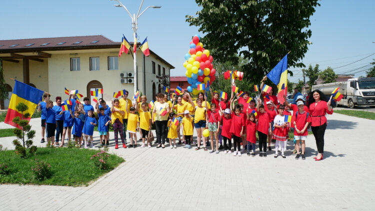 DRAPELUL – simbolul național al românilor de pretutindeni