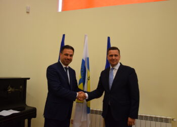 A fost semnat contractul de delegare a gestiunii serviciului de colectare și transport al deșeurilor municipale în județul Dâmbovița