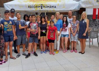 Vacanță pentru 20 de adolescenți din cadrul Complexului de Servicii Sociale „Floare-de-Colț” din Târgoviște