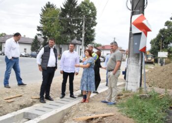 Astăzi, am verificat modul în care se desfășoară lucrările pe toate cele 4 loturi ale proiectului de modernizare a DJ720B, DJ711 și DJ101B.
