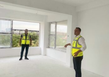 Astăzi, am făcut o vizită de lucru pe șantierul de construire a primei grădinițe din cartierul Sagricom!