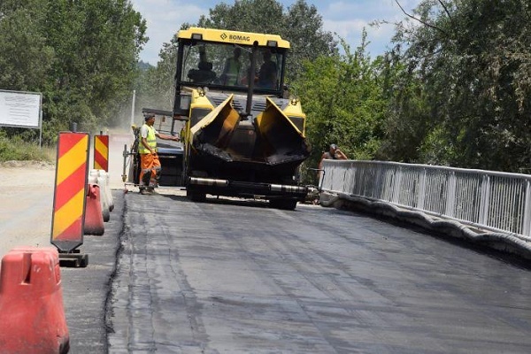 COMUNICAT DE PRESĂ privind programul lucrărilor la infrastructura rutieră din Județul Dâmbovița, în perioada 4 – 8 octombrie 2021