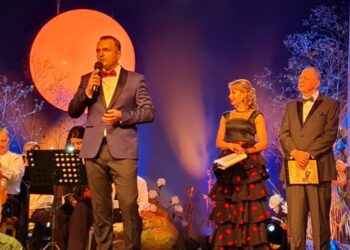 Festivalul Național de Romanțe „Crizantema de Aur”