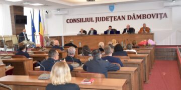 Arhitecții-șefi ai județului Dâmbovița, premiați de președintele CJD, Corneliu Ștefan, de Ziua Mondială a Arhitecturii