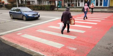 Am declarat „război” trecerilor abrupte dintre trotuar și carosabil, în scopul accesibilizării spațiului public