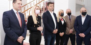 „Alaiul colindelor” a ajuns astăzi la Consiliul Județean Dâmbovița