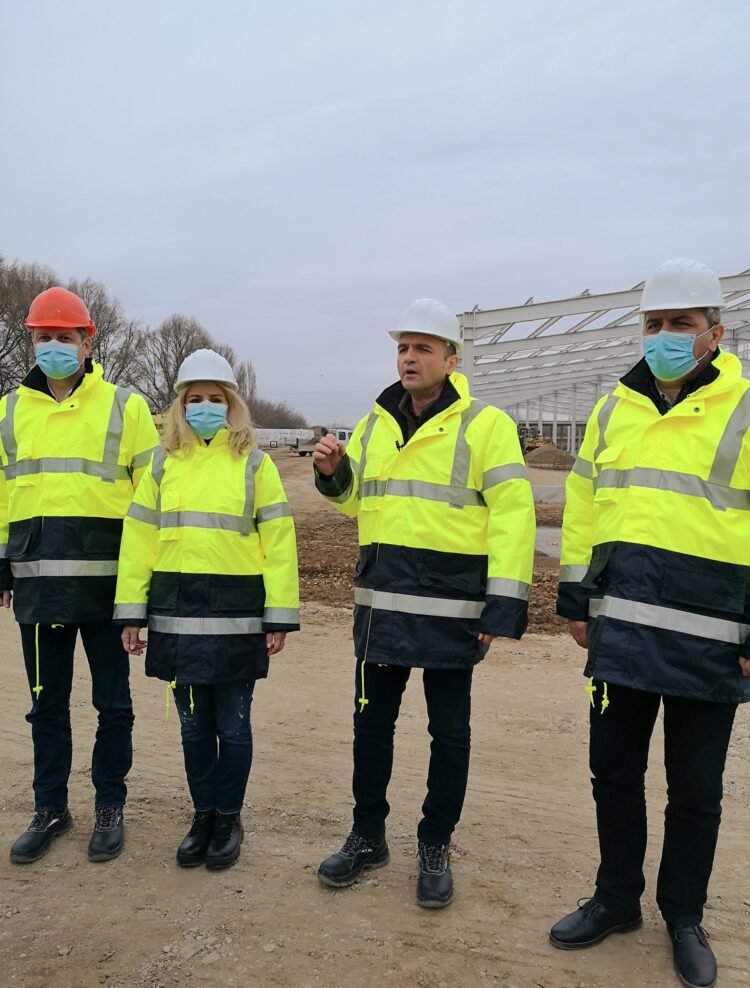 Astăzi, am făcut o vizită în teren pe șantierul care vizează construirea primei autogări publice din municipiul Târgoviște de după 1989!