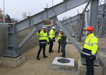 Astăzi, am făcut o nouă vizită pe șantierul de reconstrucție a stadionului „Eugen Popescu”