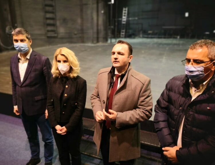 Au început cele mai importante lucrări de reabilitare și modernizare a clădirii Teatrului ”Tony Bulandra”, dacă ne raportăm la ultimii 20 de ani