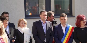 Autoritățile județene și locale au marcat astăzi finalizarea a două importante investiții  în comuna Corbii Mari