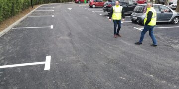 A fost finalizată parcarea din zona terenurilor de tenis din Parcul Chindia