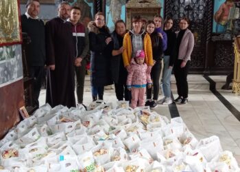 150 DE FAMILII DIN HULUBEȘTI AU PRIMIT DARURI DIN PARTEA BISERICII