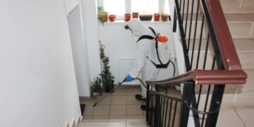 Primăria Orașului Titu: A ÎNCEPUT ACȚIUNEA DE DEZINSECȚIE ȘI DERATIZARE ÎN TOATE SCĂRILE ȘI SUBSOLURILE BLOCURILOR !