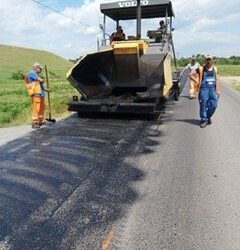 Reparatii imbracaminte asfaltica si aplicare imbracăminte asfaltică
