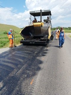 Reparatii imbracaminte asfaltica si aplicare imbracăminte asfaltică