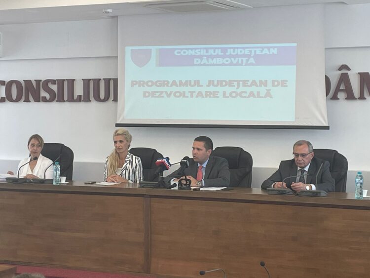 46 de noi contracte au fost semnate astăzi de președintele Corneliu Ștefan, în vederea finanțării de investiții prin Programul Județean de Dezvoltare Locală