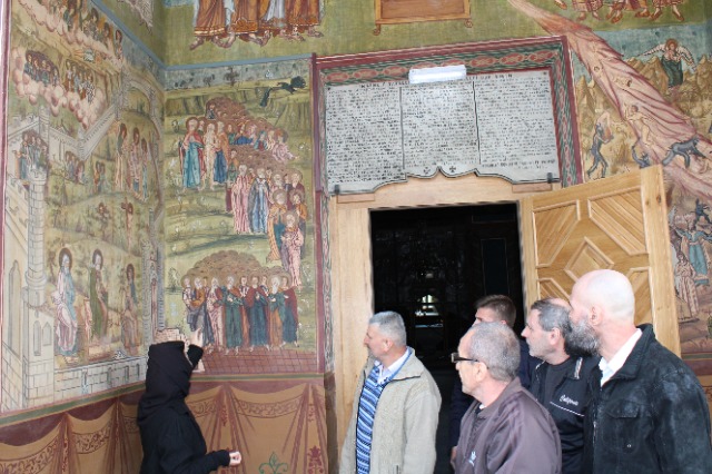 PELERINAJ LA MÂNĂSTIRI DIN ARHIEPISCOPIA TÂRGOVIȘTEI A UNOR PERSOANE PRIVATE DE LIBERTATE DE LA PENITENCIARUL GĂEȘTI